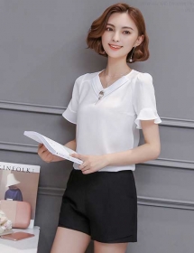 blouse import T3956
