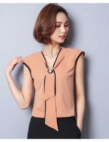 blouse import T4735