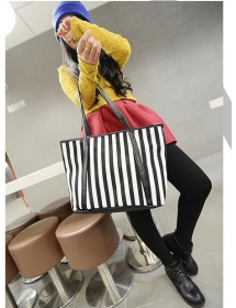 tas wanita motif salur Bag475