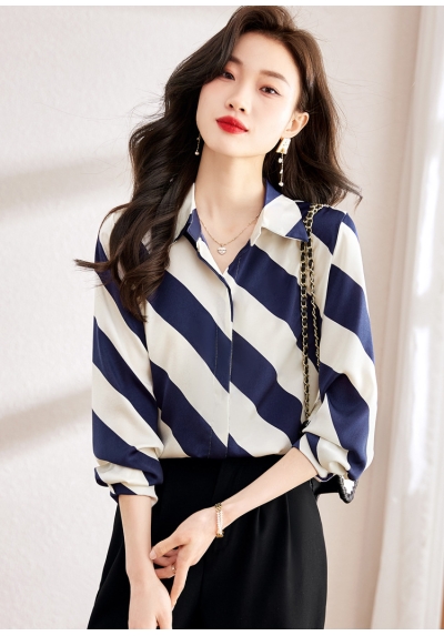 kemeja wanita korea motif salur T7890