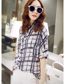 kemeja motif kotak-kotak T2968